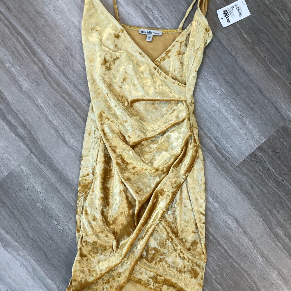 Yellow dress